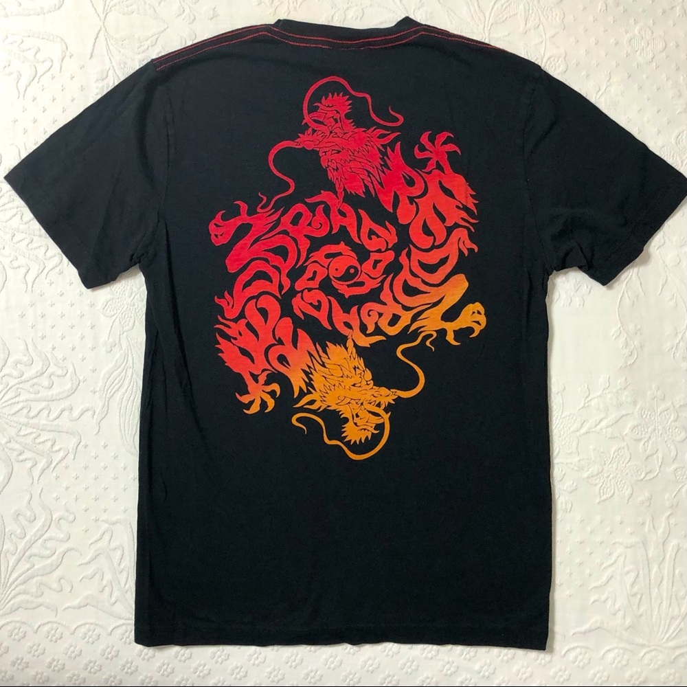 Lucky Brand Tee NWOT Dragon Design Graphic Top Classic Fit Size X-Small